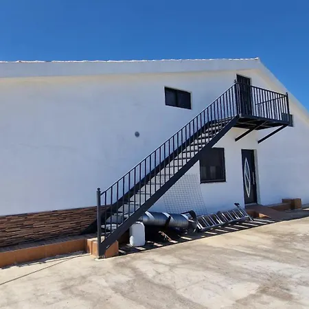 Estalagem Soeiro Meireles, Unipessoal, Lda * Lagoaca