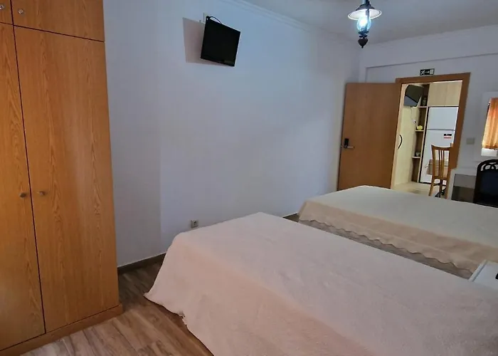 여관 Estalagem Soeiro Meireles, Unipessoal, Lda Lagoaca