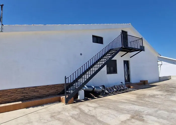 Estalagem Soeiro Meireles, Unipessoal, Lda * Lagoaca