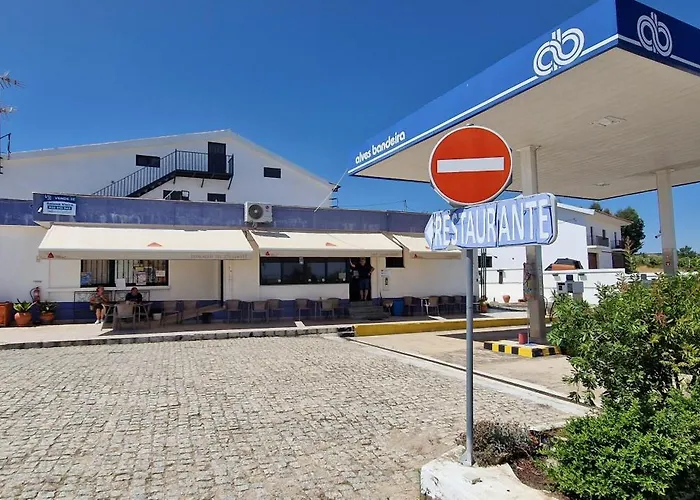 Estalagem Soeiro Meireles, Unipessoal, Lda *